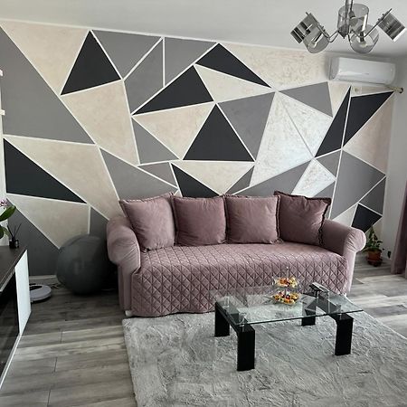 Magnific Διαμέρισμα Oradea Εξωτερικό φωτογραφία